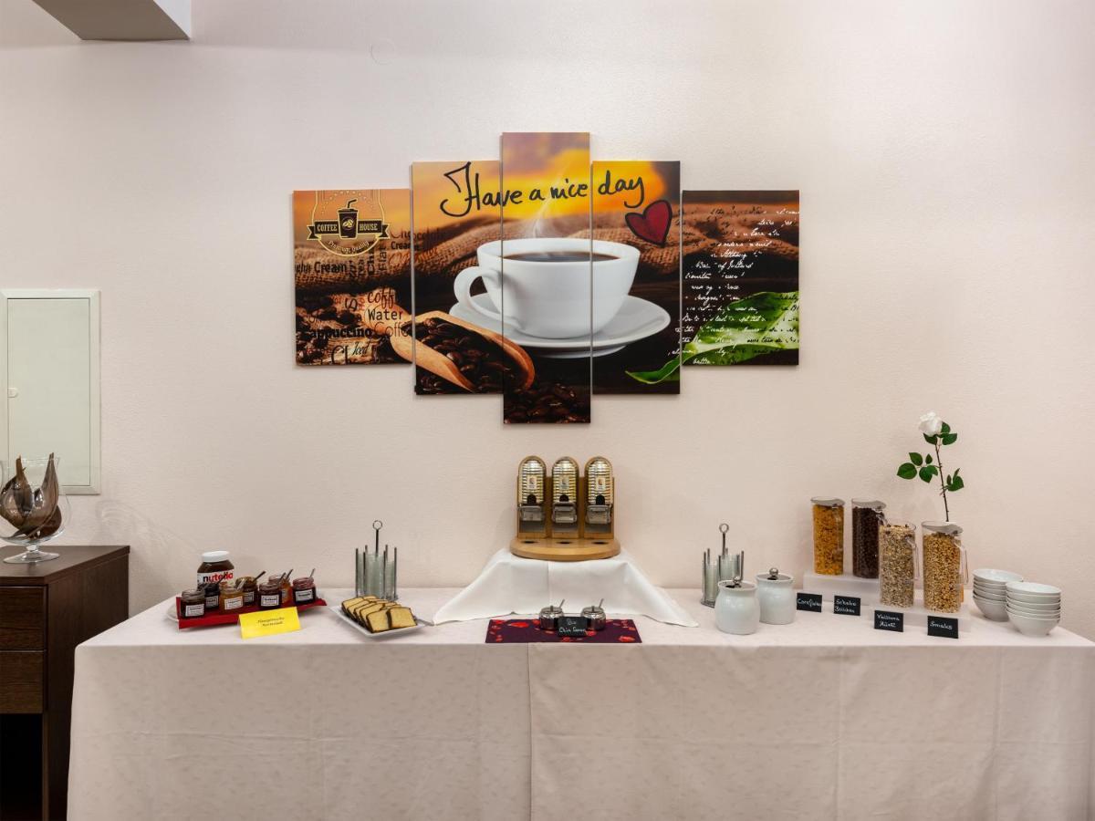 באד שונבורן Hotel Haefner מראה חיצוני תמונה