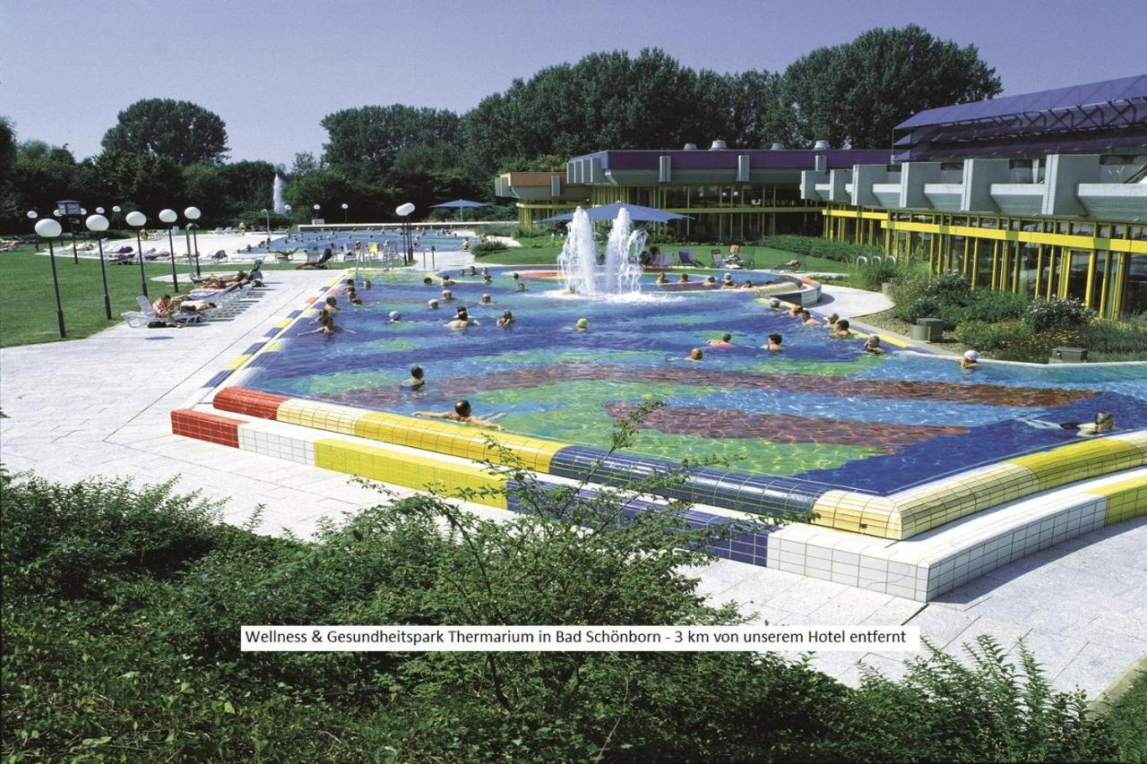 באד שונבורן Hotel Haefner מראה חיצוני תמונה