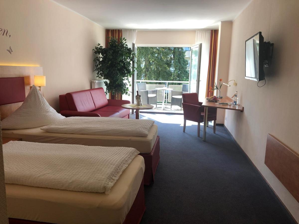 באד שונבורן Hotel Haefner מראה חיצוני תמונה