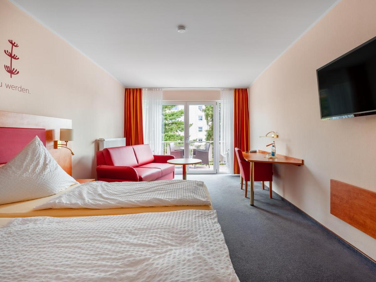 באד שונבורן Hotel Haefner מראה חיצוני תמונה
